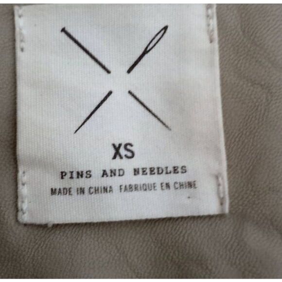 PINS & NEEDLES URBAN OUTFITTERS BEIGE FAUX LEATHER MOTO JACKET SZ.XS EUC. - Picture 5 of 6